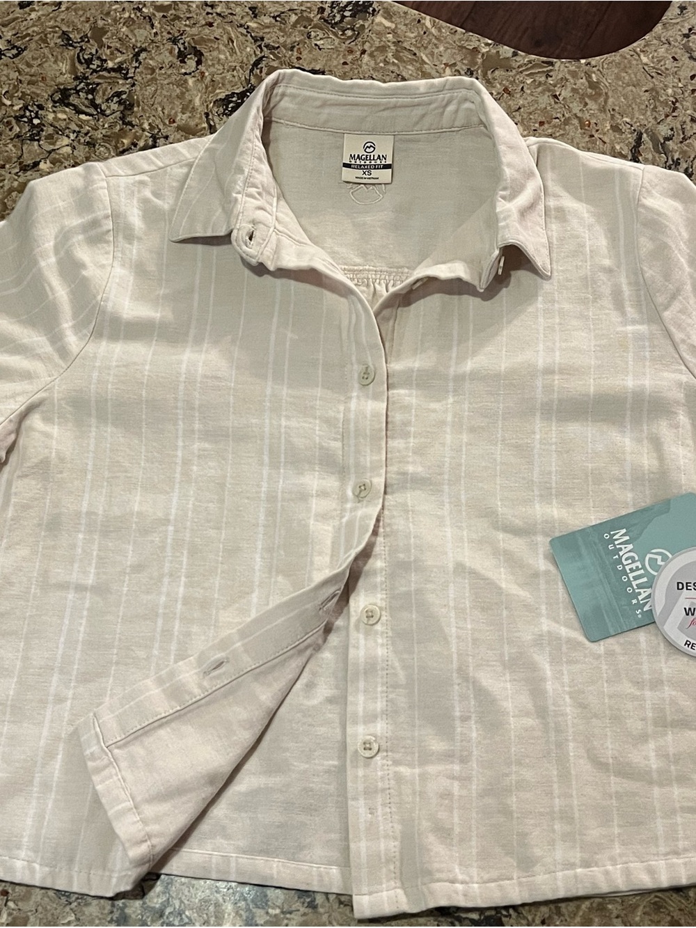 Magellan Outdoors Women’s Cream Off-White Button-Down Cropped Shirt Oversized